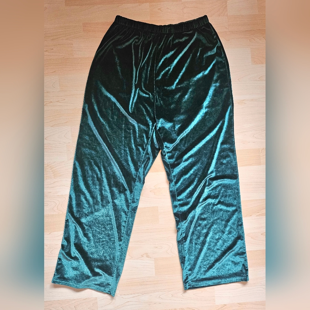 Emerald Green Crushed Velvet Relaxed Straight Leg Elastic Waist Pants